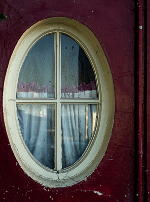 The Oval Window of a cork City Bar
